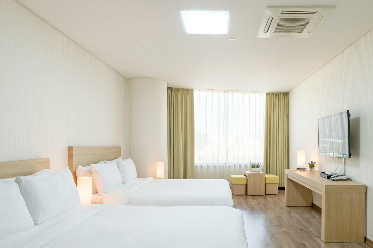 Elena Business Hotel Yeosu Exterior photo